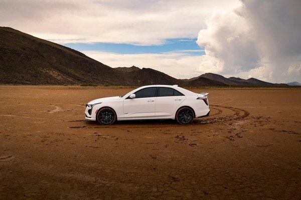 Maximize Your Parking Precision: Tips for Ensuring Your Vehicle's Parking Assist Thrives in Narrow UK Spaces